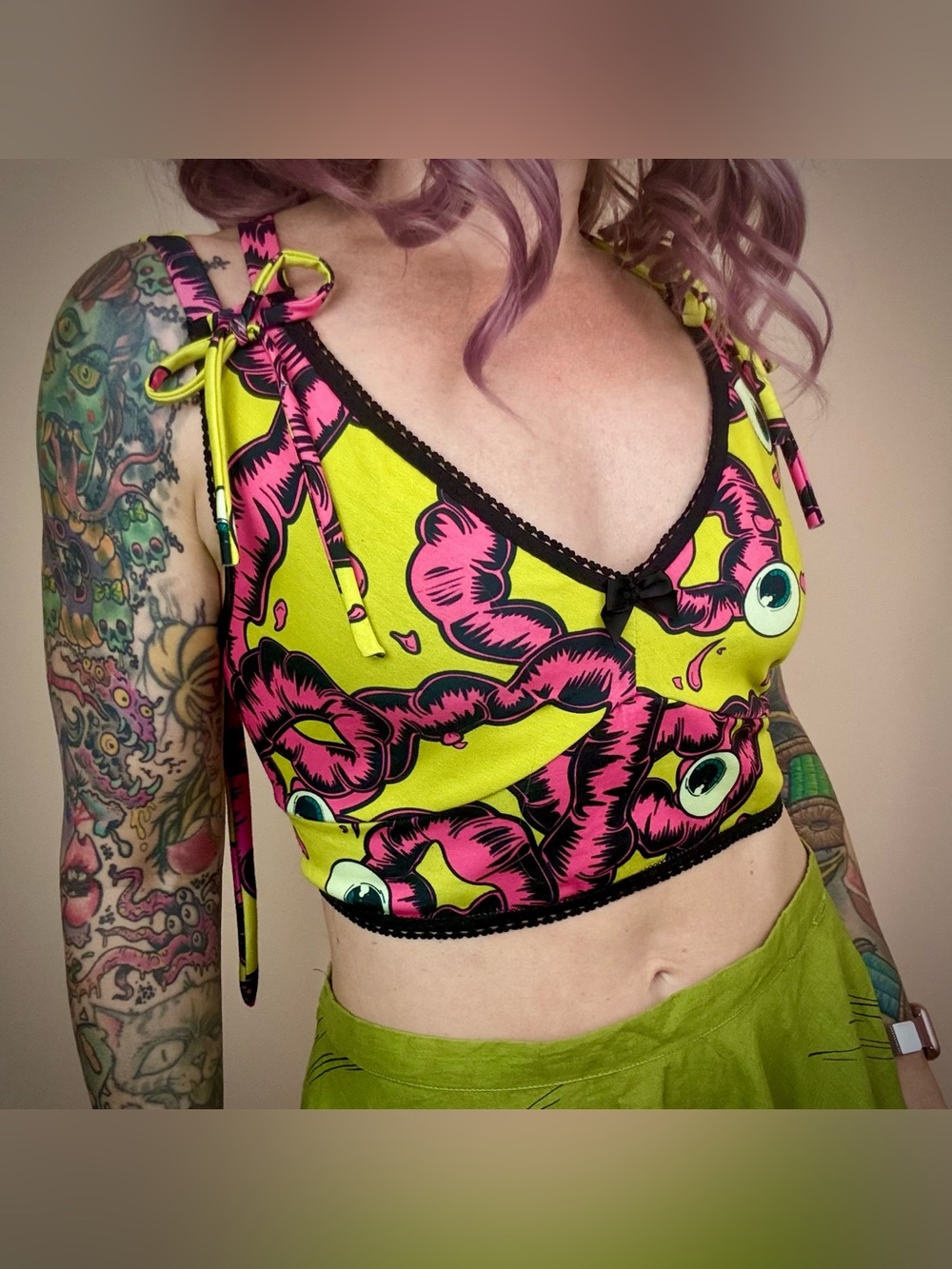 Neon Pink Eyeball Graphic Knit 80s Punk Crop Top Small